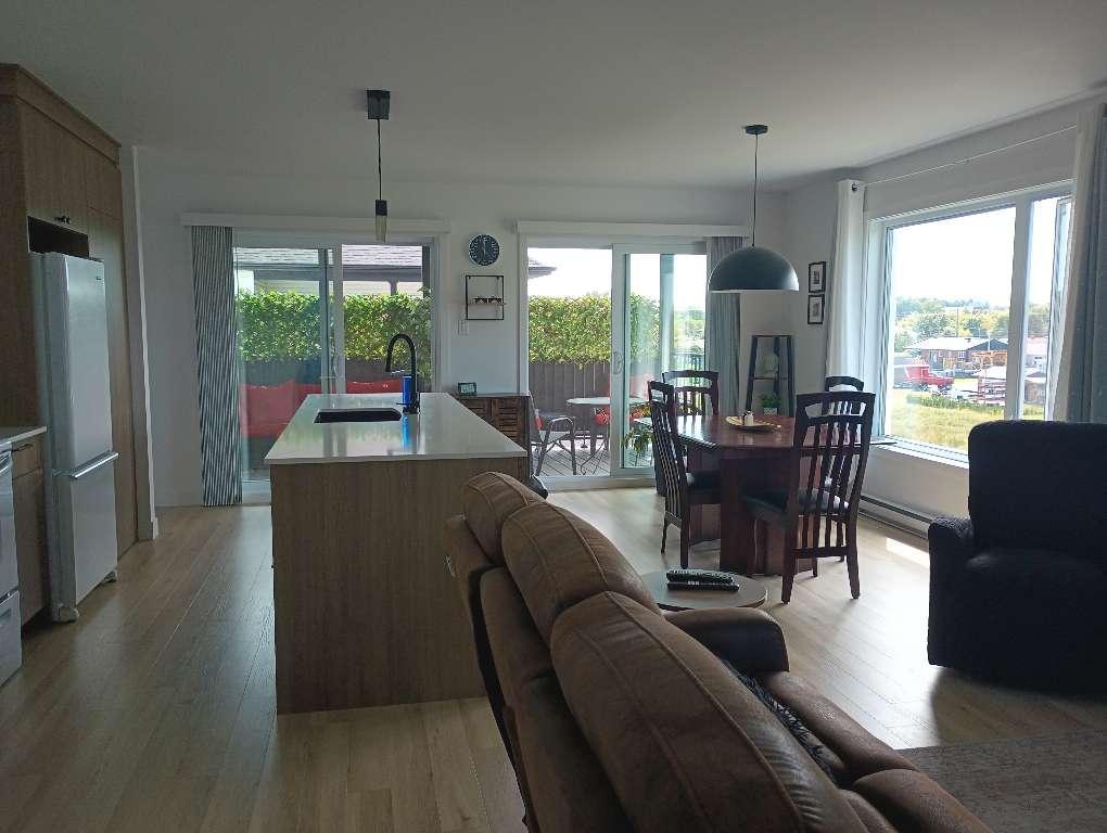 Superbe Condo 2024 | 3021686