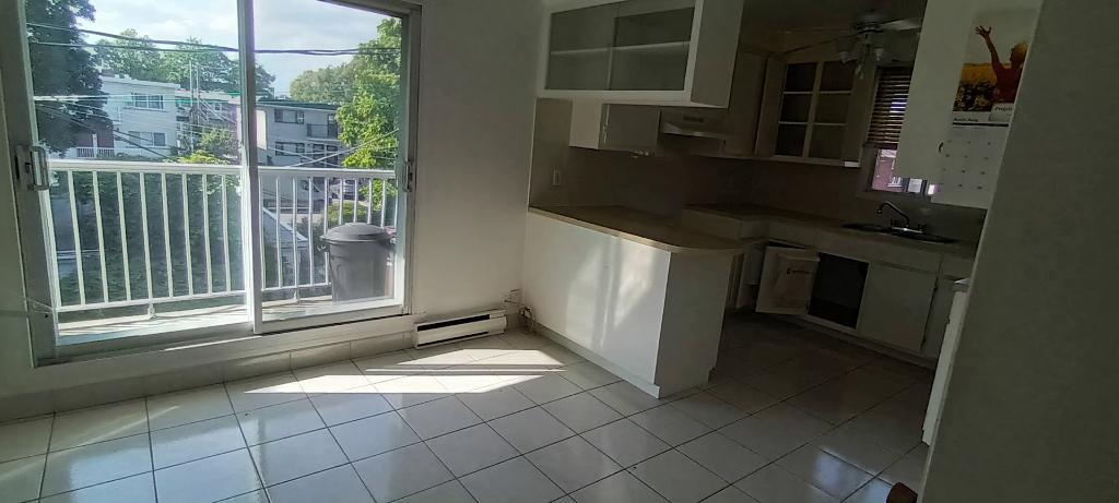 ST-LÉONARD 4 1/2 PRÈS LACORDAIRE ET ST-ZOTHIQUE | 3021695