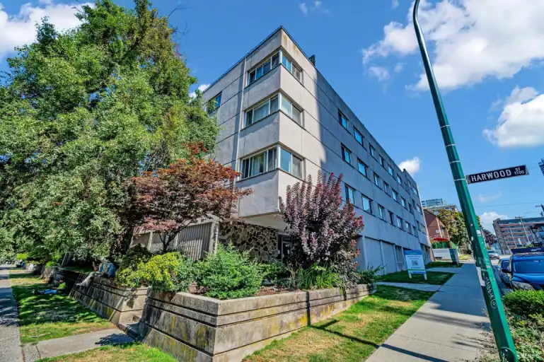 STANLEY MANOR | 1101 Harwood Street, Vancouver | 3021931