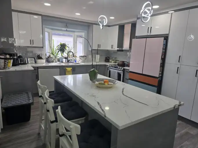 3 Bed & 1.5 Main Floor Bunglow in Dalhousie | Calgary | 3022060