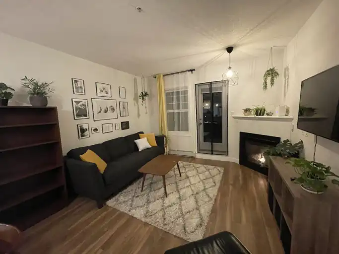 ONE BEDROOM + DEN *FURNISHED* APARTMENT FOR RENT, CALGARY | 118 - 1408 17 St SE, Calgary | 3022072