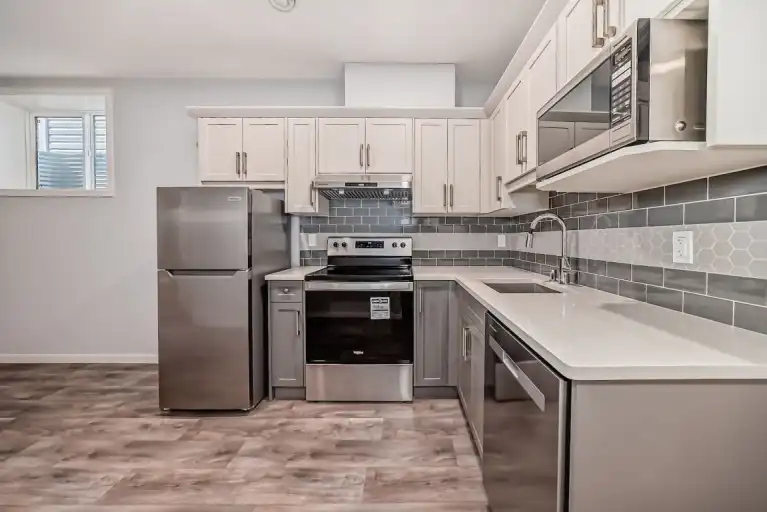 2 Bedroom Legal Basement Suite - op for Garage | Calgary | 3022393