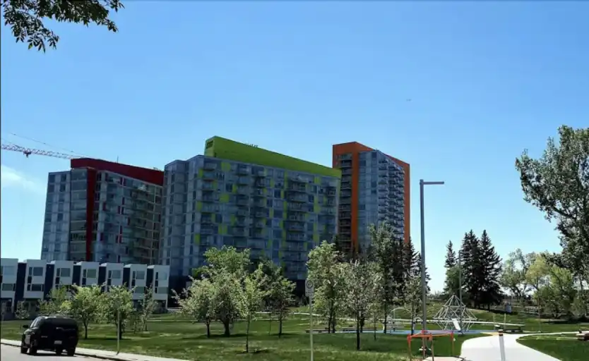 Furnished 2 Bedroom Condo | 710 - 30 Brentwood Common Northwest, Calgary | 3022399