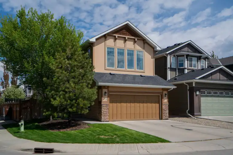 Beautiful two-story home in the sought-after Auburn Bay Lake Community. | 175 Auburn Glen Drive Southeast, Calgary | 3022408