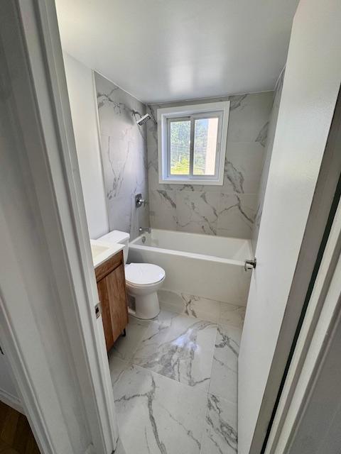 REFAIT À NEUF! 4 1/2 en coin lumineux - gym + piscines LIBRE | 3023557
