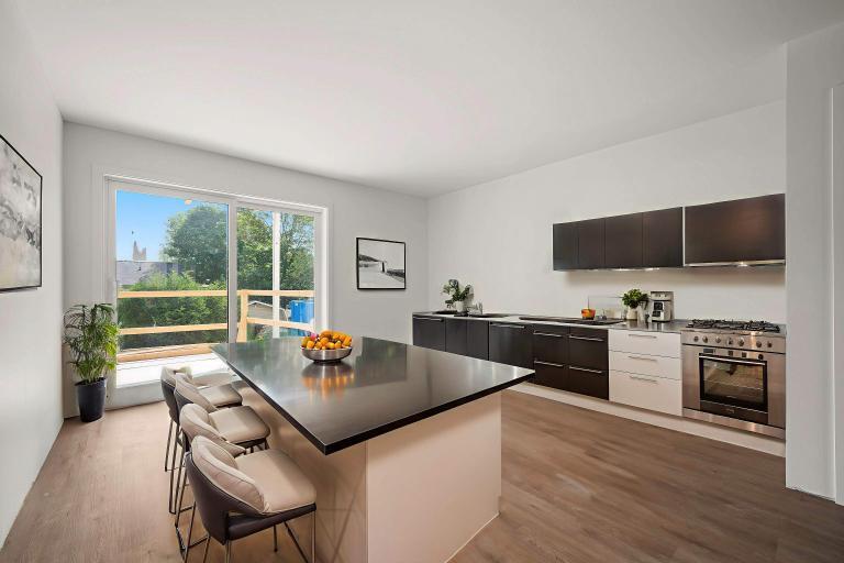4 CH - 1 SDB - Sherbrooke - $1,850 /mo | 3024342
