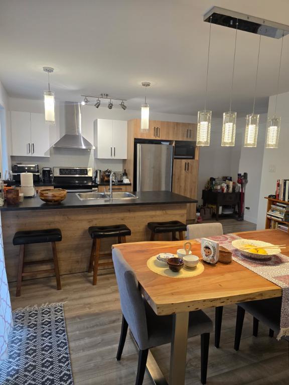Beau Grand 5 1/2 Farnham | 3024960