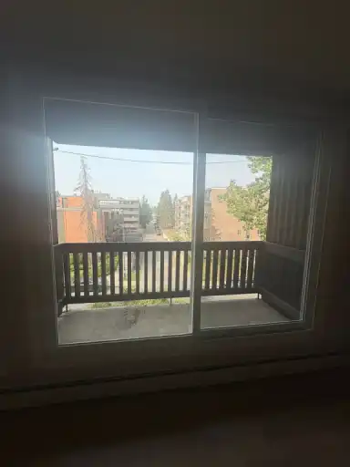 Spacious 2-bedroom, 1-bath unit behind Chinook Mall, short walk to Chinook LRT | 408 - 507 57th Ave SW, Calgary | 3025175