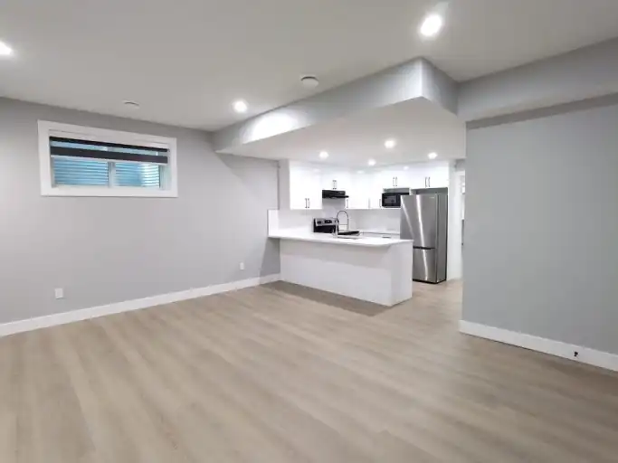 Brand New, Spacious 2 Bed & 1 Bath Basement Suite In Heritage Valley | 6109 Crawford Drive Southwest, Edmonton | 3025229