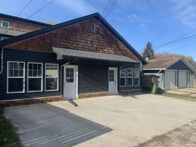 Renovated 1 Bedroom + Loft 1 Bathroom Garden Rental in Montrose –1 Month Free!! – SF222 | 12230 60 Street Northwest, Edmonton | 3030130
