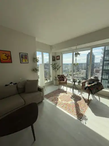 Bright Corner Unit 2 BR & 2 BATH - City & Mountain Views | South & SW Facing | 2113 - 524 10 Avenue Southwest, Calgary | 3032471