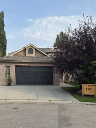 Evergreen Estates Walkout Bungalow Backing onto Green Belt | Calgary | 3030141