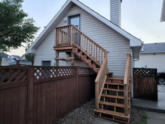 Legal Carriage Suite Available for Rent | G - 4 Prestwick Road Southeast, Calgary | 3030158