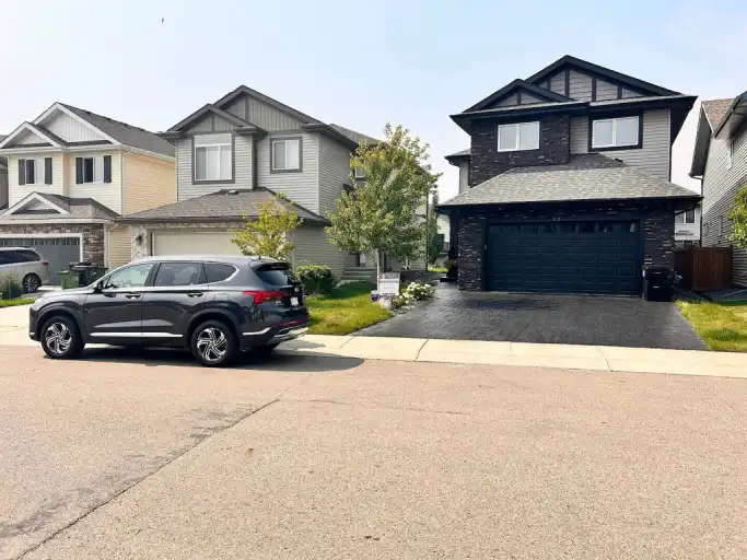 Luxurious Brand New Fully furnished 3 bed Legal Suite. Read more features | Edmonton | 3030494