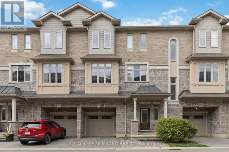 2010 DEERVIEW COMMON | 2010 DEERVIEW COMMON, Oakville | 3031713