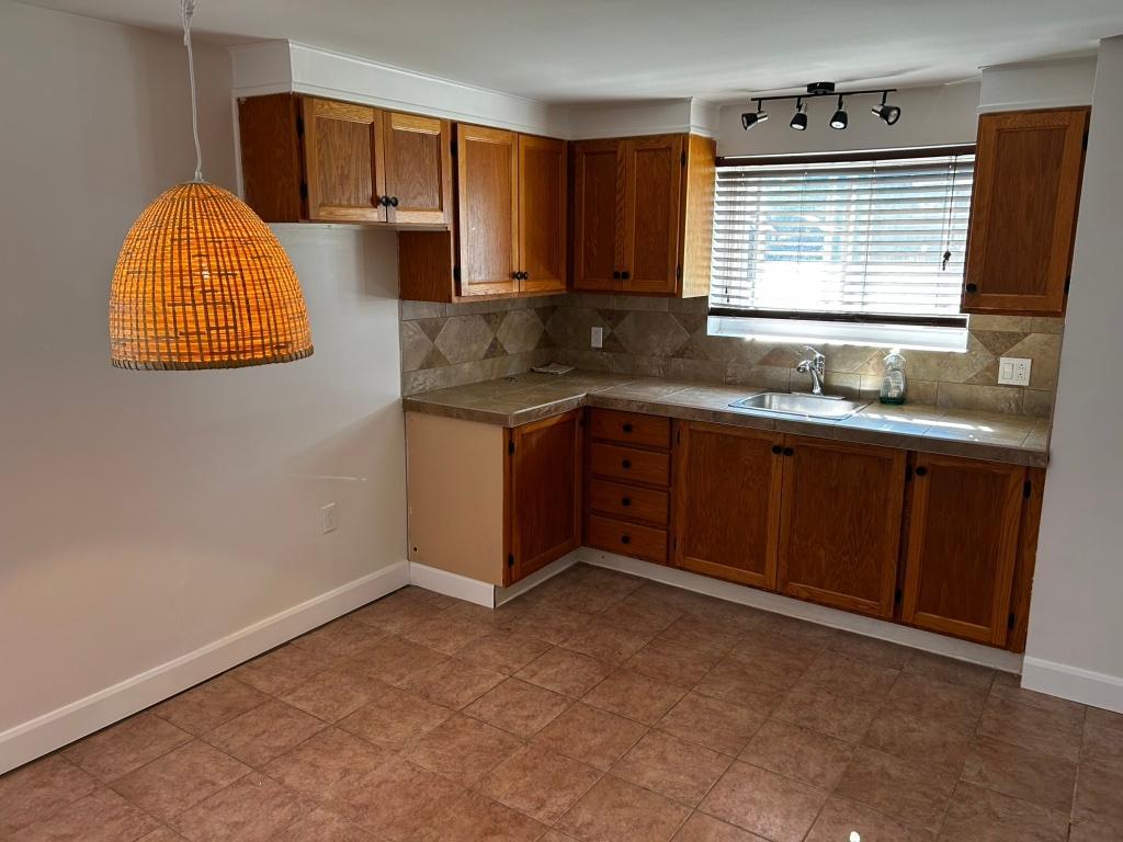Beau 4 1/2 avec grand stationnement | 3032135