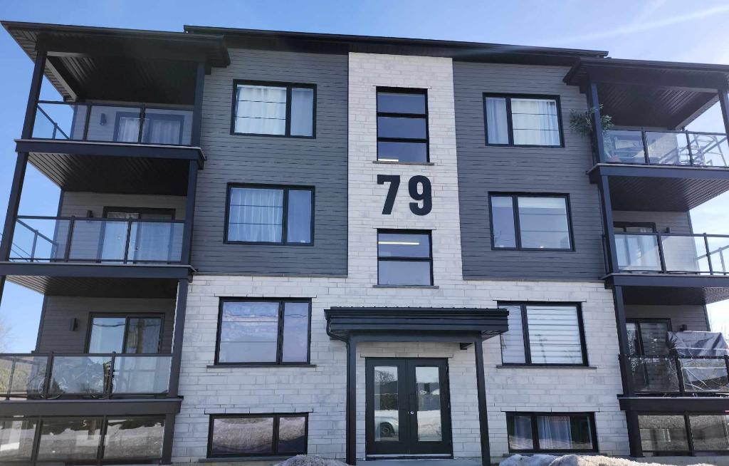 ✨ 4 ½ à louer – Victoriaville ✨ | 3032152