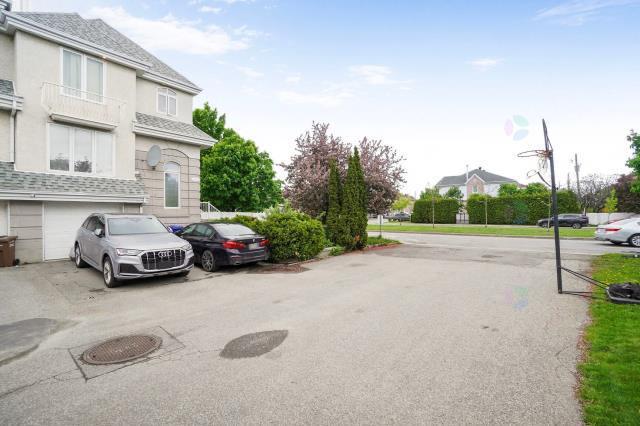 Superbe maison de ville, proche de tout! | 3032559