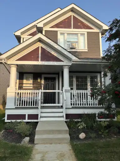 Bright & Updated 3-Bedroom Home in Desirable Summerside – Beach Club Access! | 2227 76 Street Southwest, Edmonton | 3032788