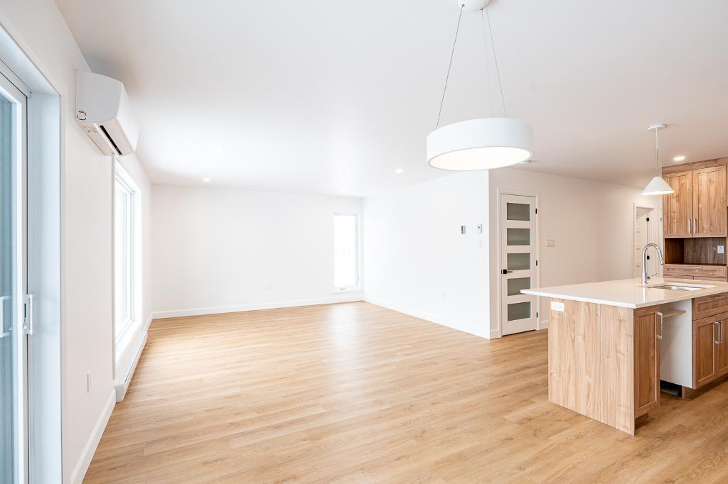 ✨ 4 ½ style condo haut de gamme – Warwick – Disponible maintenant ✨ | 3033968
