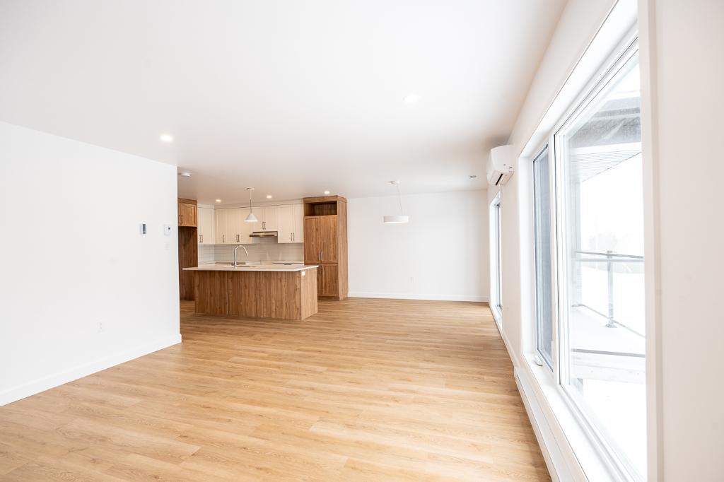 ✨ 4 ½ style condo haut de gamme – Warwick – Disponible maintenant ✨ | 3033968