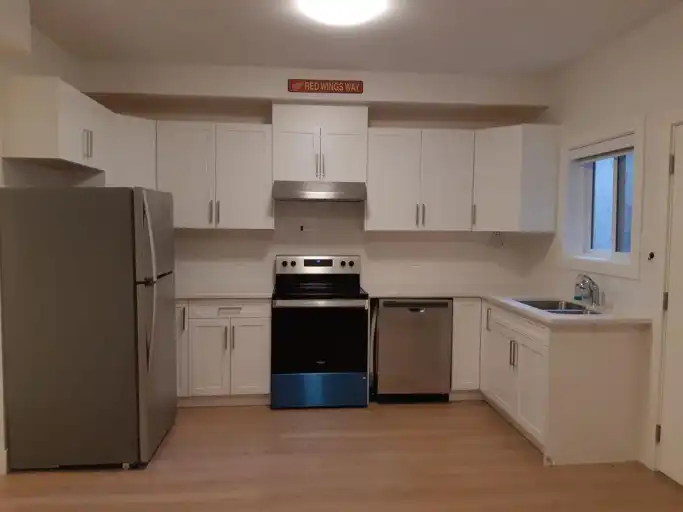 Grandview Heights 2BR | 16773 20 Avenue, Surrey | 3034193