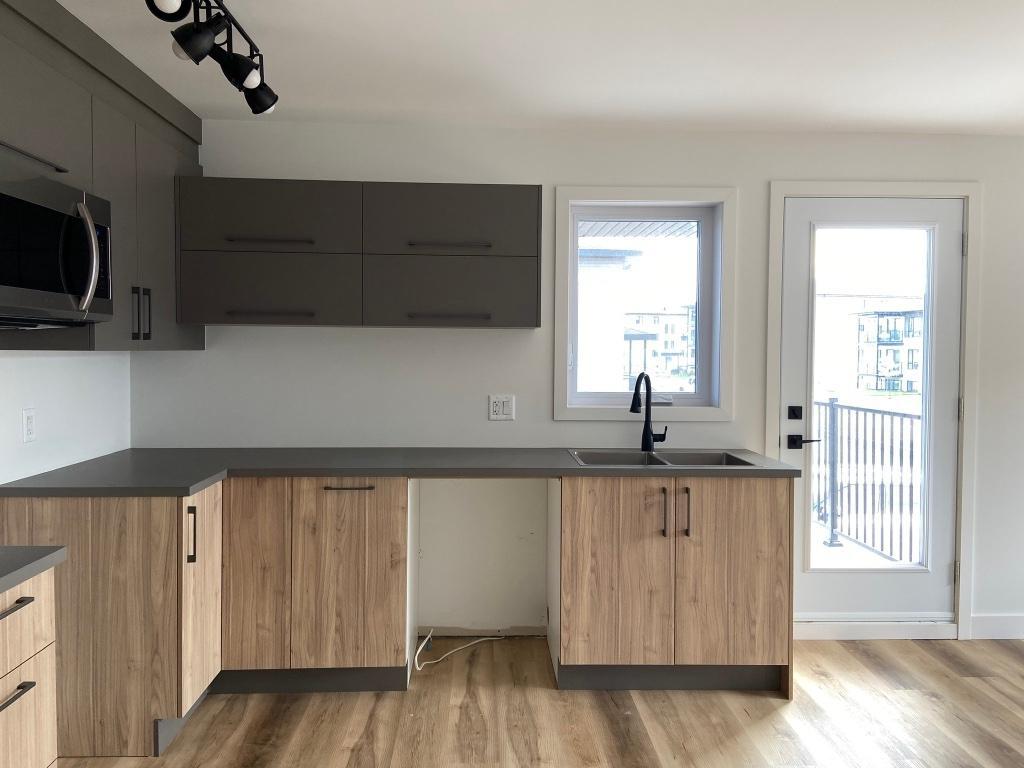 GRANDS 5 1/2 NEUFS À LOUER OTTERBURN PARK | 3034343