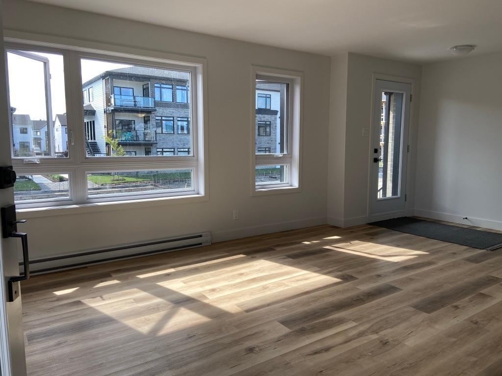GRANDS 5 1/2 NEUFS À LOUER OTTERBURN PARK | 3034343