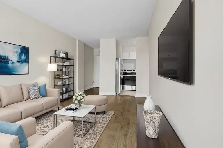 Cumberland | 200 The Parkway, Kingston | 3036188