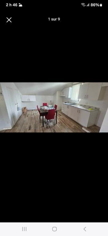 Charmant 4 ½ situé au troisième étage d’un trois étages | 3035665