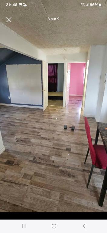 Charmant 4 ½ situé au troisième étage d’un trois étages | 3035665