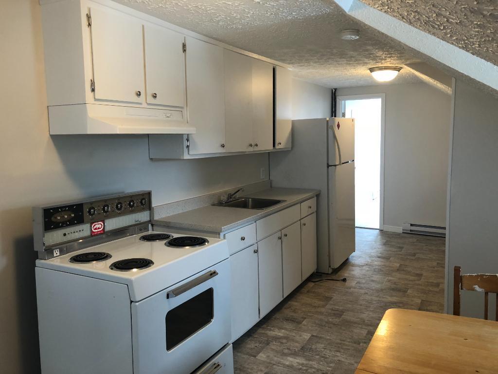 Logement petit 3 1/2 à louer | 3035673