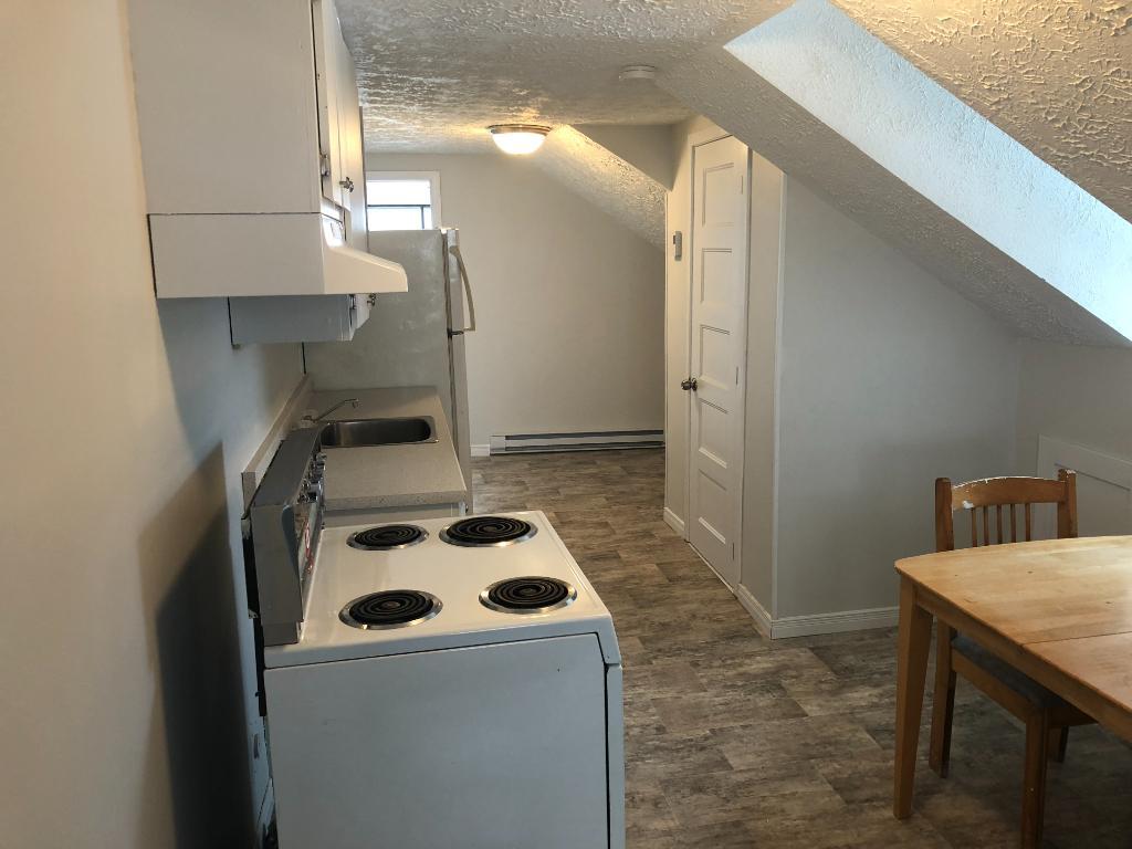 Logement petit 3 1/2 à louer | 3035673