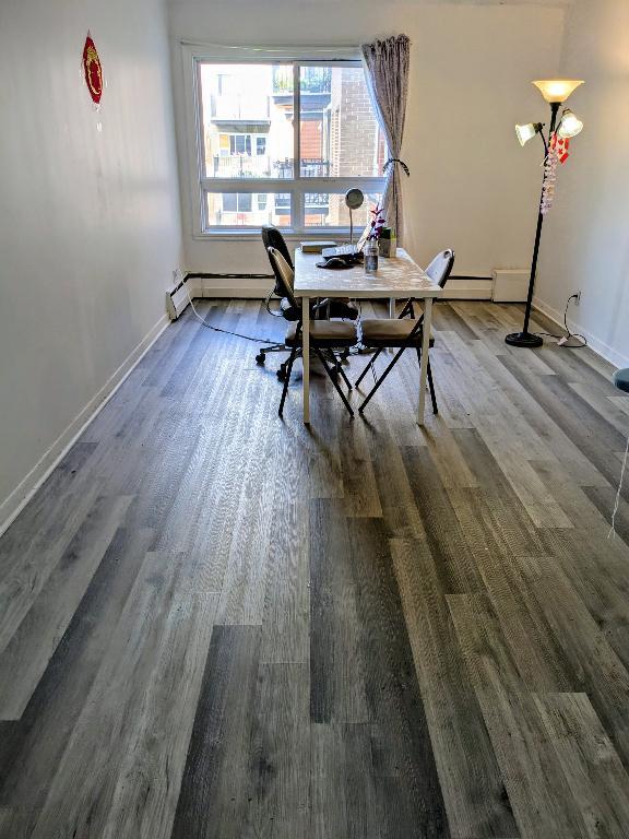 A Spacious One-Bedroom Apartment for Rent in A Quiet Low-rise Building | 3035686