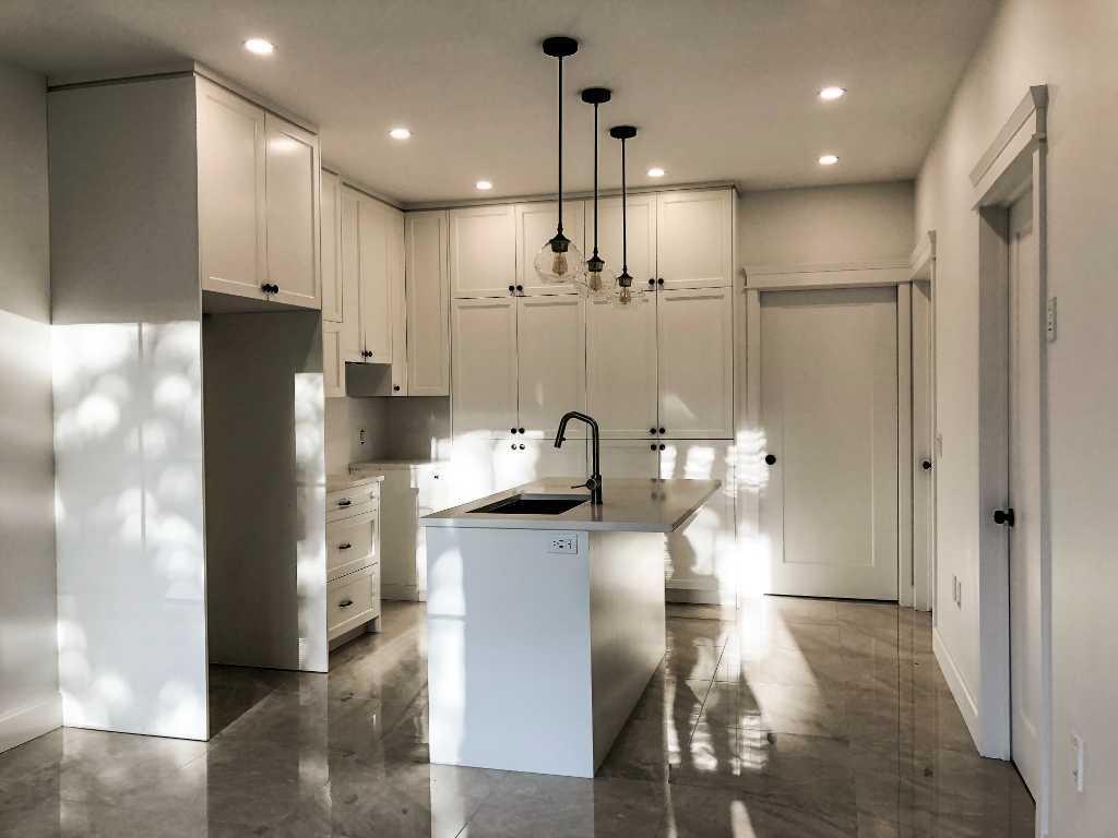 Chic et spacieux appartement style condo 3-1/2+ avec garage | 3035690