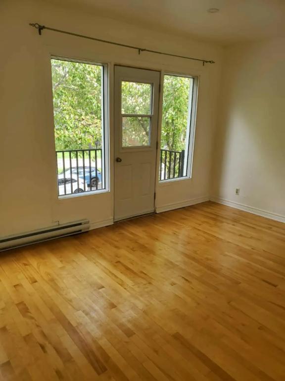 3 1/2 - IMMEDIAT - RENOVE - COEUR DE VILLE DE ST LAURENT | 3035696
