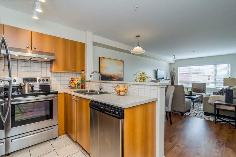 Langley Apts | 19777 Willowbrook Dr., Langley | 3035885