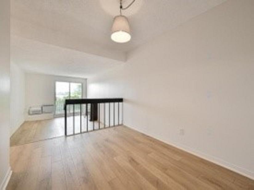 LIBRE MAINTENANT!!! 579-880-8879 Superbe condo rénové à l'été 2025, offrant 2 chambres lumineuses Chauffage, électricité et climatisation inclus pour | 3036381