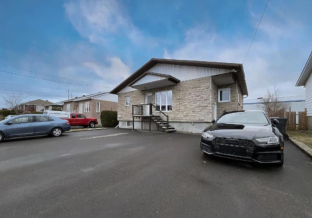 Spacieuse maison 3 chambres à louer – 6050 rue Auclair - Emplacement de choix à Brossard! | 3036400