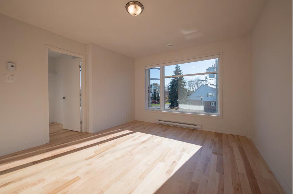 ALL-INCLUDED Stunning Brand-New Townhouse for Rent in La Prairie-sur-le-Parc | 3036402