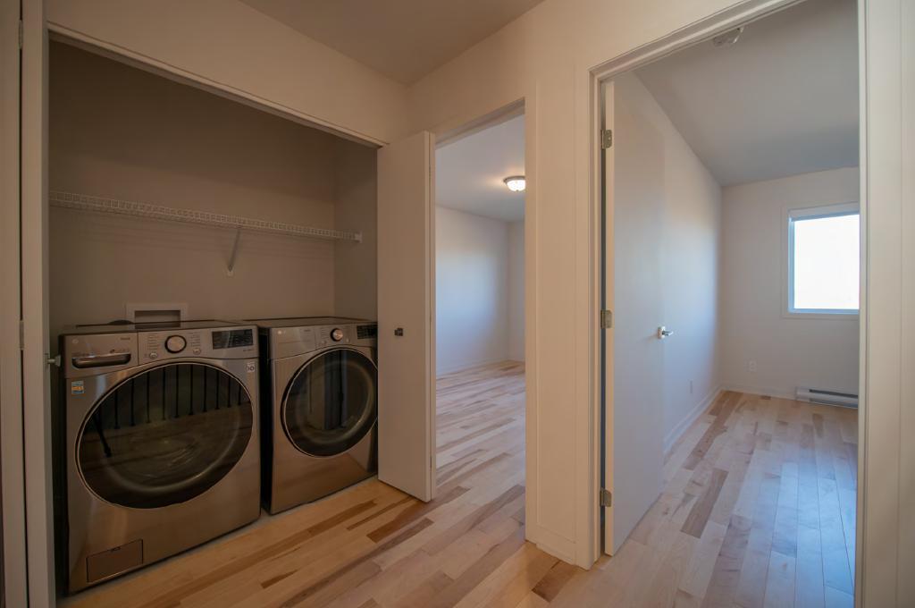 ALL-INCLUDED Stunning Brand-New Townhouse for Rent in La Prairie-sur-le-Parc | 3036402