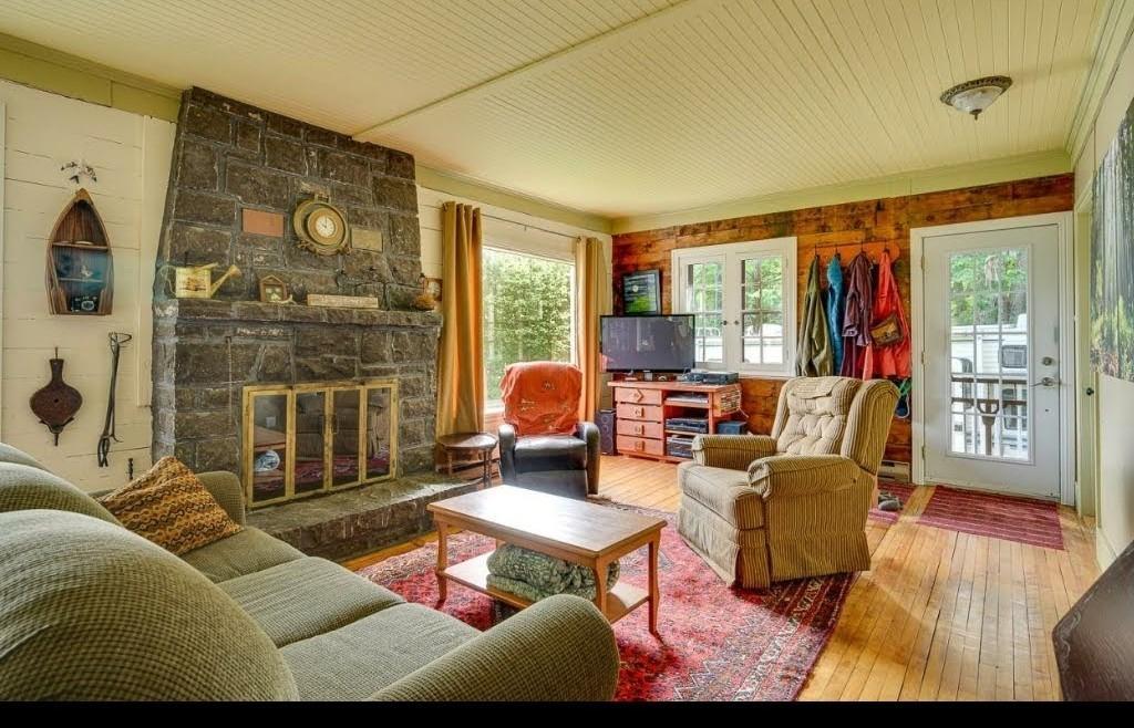 Chalet à louer Laurentides, St-hippolyte | 3036409