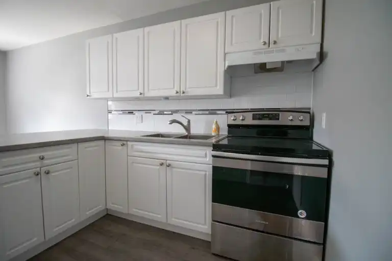 1 Ormond Street North - 11 | 1 Ormond Street North -, Thorold | 3036486