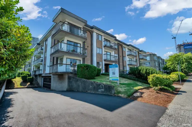 FERNDALE COURT | 5130 Irving Street, Burnaby | 3037669