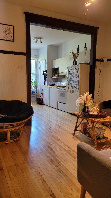 1 chambre double sur le Plateau - électros inclus | 3037880
