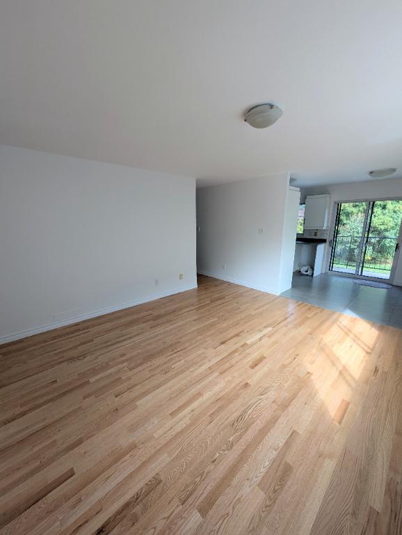 Grand 4½ à louer | 3037895