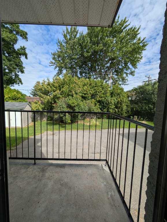 Grand 4½ à louer | 3037895
