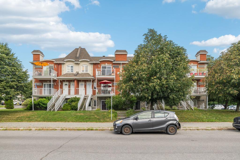 Condo meublé, chauffé-éclairé,rénové. | 3037910