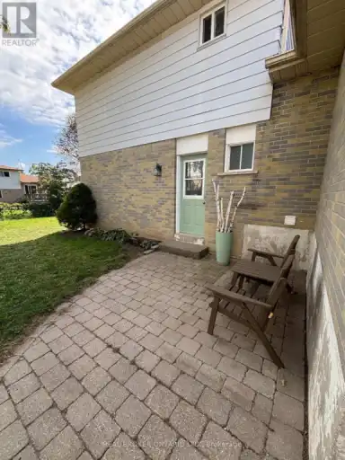 LOWER - 56 BERNICK DRIVE | LOWER - 56 BERNICK DRIVE, Barrie | 3038325