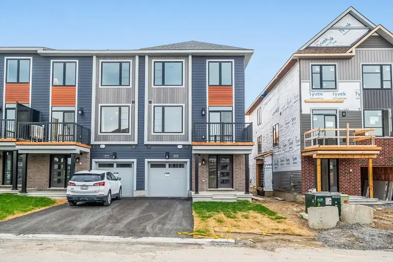 975 Athenry Court Ottawa, ON K2C 3H2 - Available from November 1st 2025 | 975 Athenry Court, Ottawa | 3038569